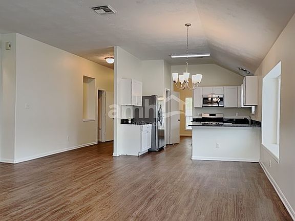 3rd image of 2543 Fox River Ln