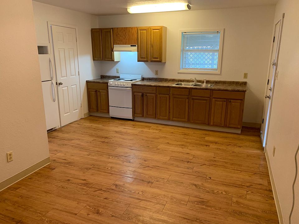 Kitchen with Stove & Refrigerator.