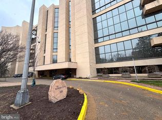 1101 S Arlington Ridge Rd APT 201, Arlington, VA 22202