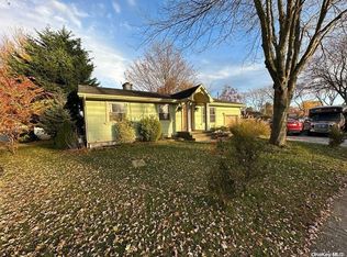 1407 Brentwood Rd, Bay Shore, NY 11706