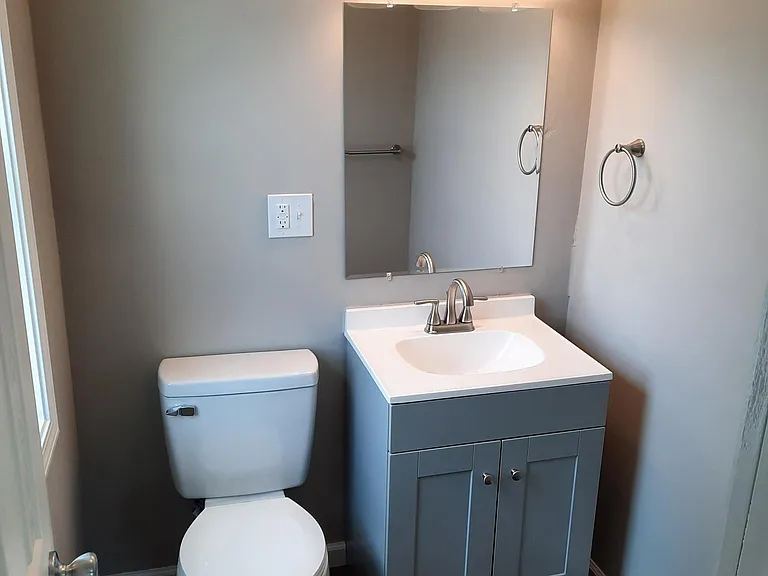 2115 1/2 E Main St #2 — Photo 17