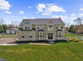 125 Tara Run, Woolwich Township, NJ 08085