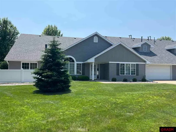 712 Grayhawk Cir, Mankato, MN 56001