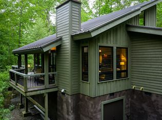 426 Peregrine Rdg, Lansing, WV 25862