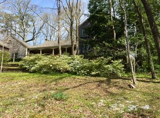 107 Dogwood Ln, Lookout Mountain, TN 37350