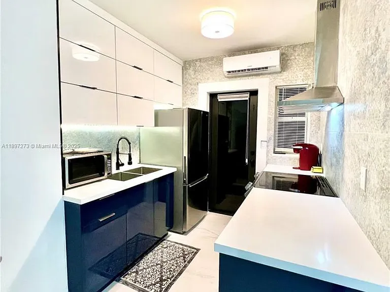 8270 NE 1st Pl #4 — Photo 43