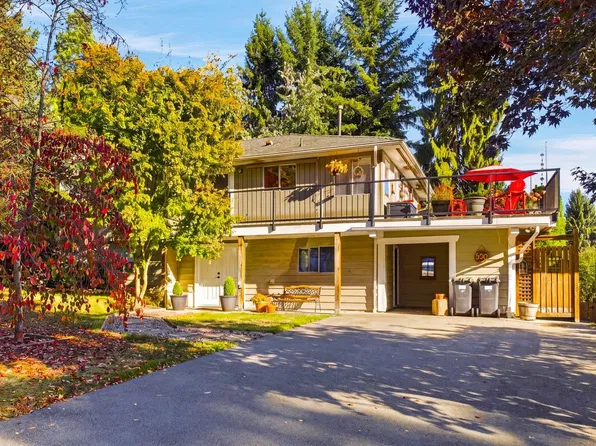 950 Tollcross Rd, North Vancouver, BC V7H 2G2