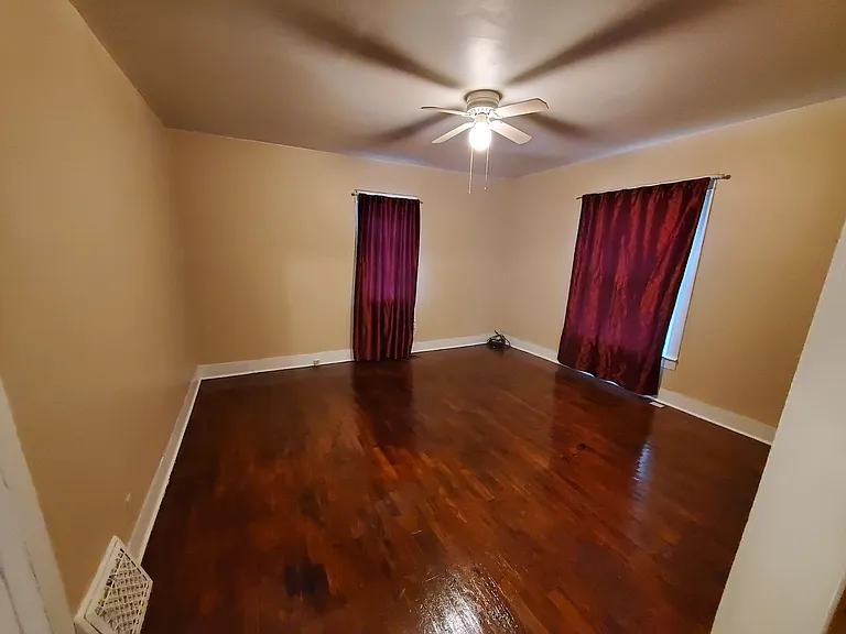 728 Lincoln Ave — Photo 4