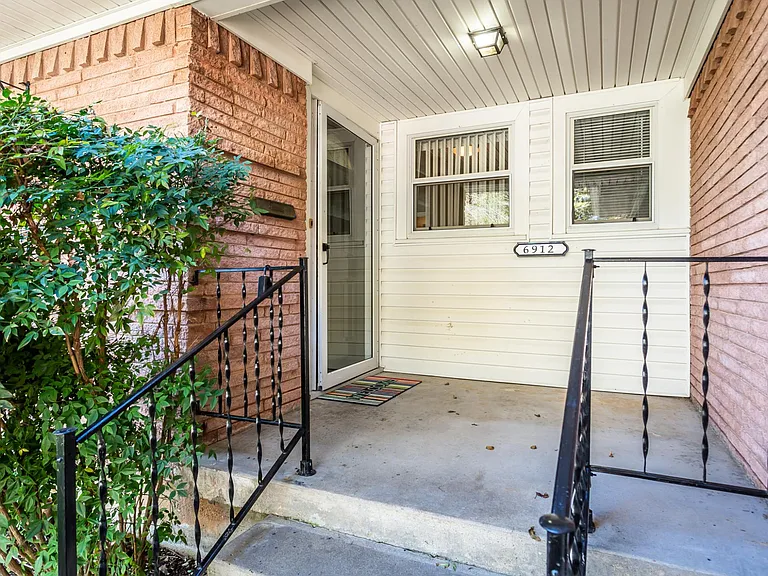 6912 Wake Forrest Dr — Photo 2