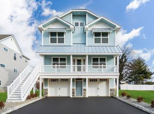 54 W Washington Avenue, Atlantic Highlands, NJ 07716