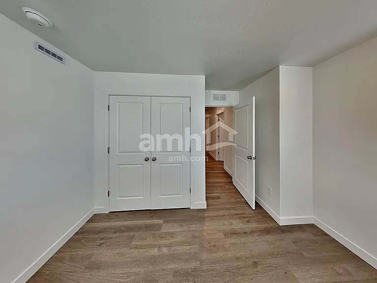 18475 W Honeysuckle Dr — Photo 13