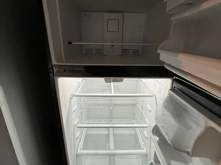 375 Manchester St #3R — Photo 10