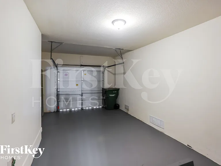 1119 NE 41st Ave — Photo 14