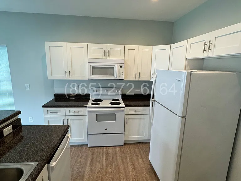 4807 Fennel Rd NE — Photo 8