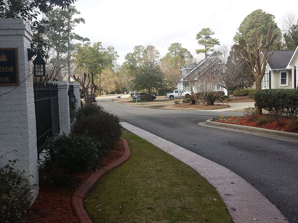 2nd image of 1328 Heron Run Dr