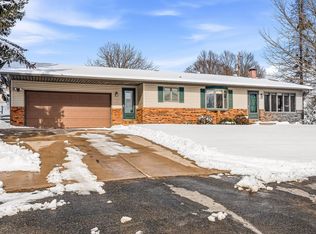 W4948 Mark Pl, La Crosse, WI 54601