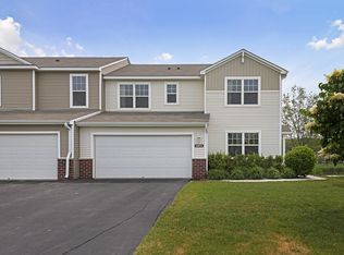 1571 Sumac Cir, Carver, MN 55315