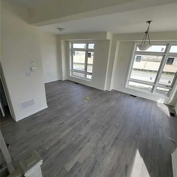 625 Fogal Rd — Photo 3