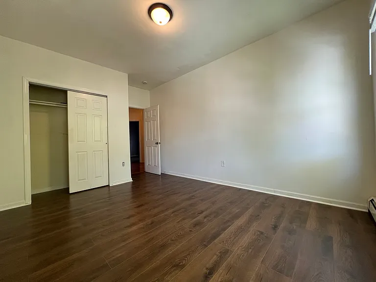 182 N 19th St #2 — Photo 11