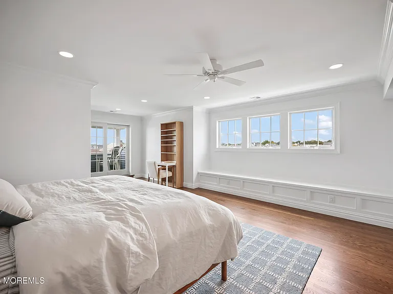 114 2nd Ave — Photo 31