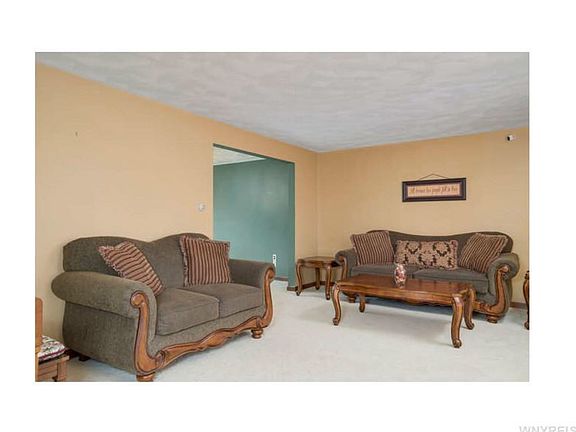4th image of 48 Elmsford Dr