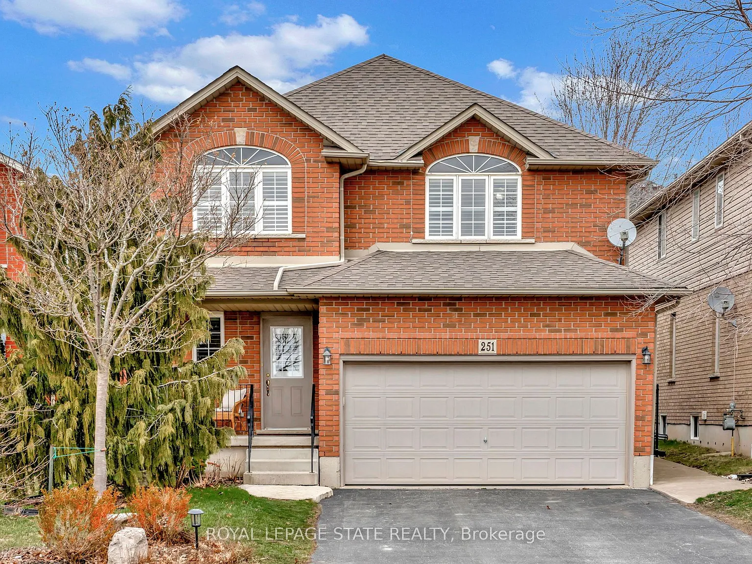 4 bed, $3,900 — Photo 2