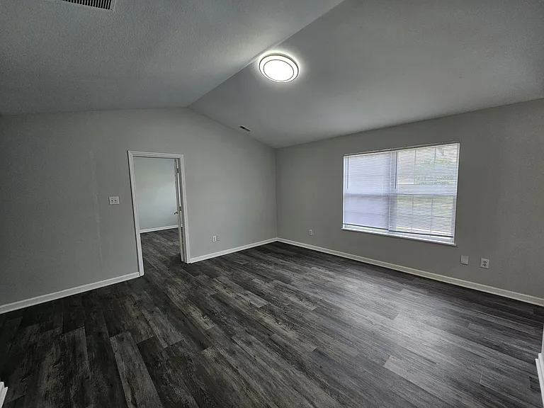 2319 Layton Park Dr — Photo 10