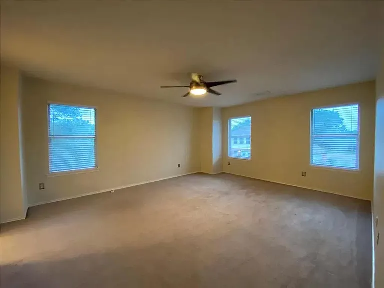 6315 Tara Ln — Photo 16