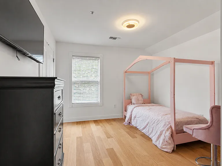 6337 Bryant Cir — Photo 16