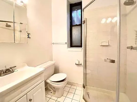 Rented by Compass | media 10