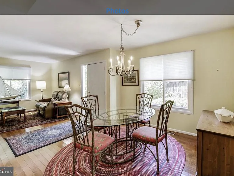 727 Trenton Ave — Photo 4
