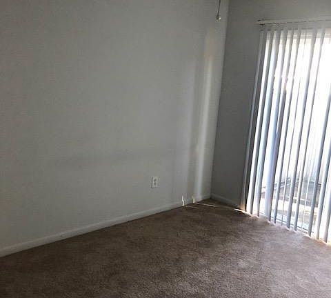 5th image of 44 Blake Loop APT C