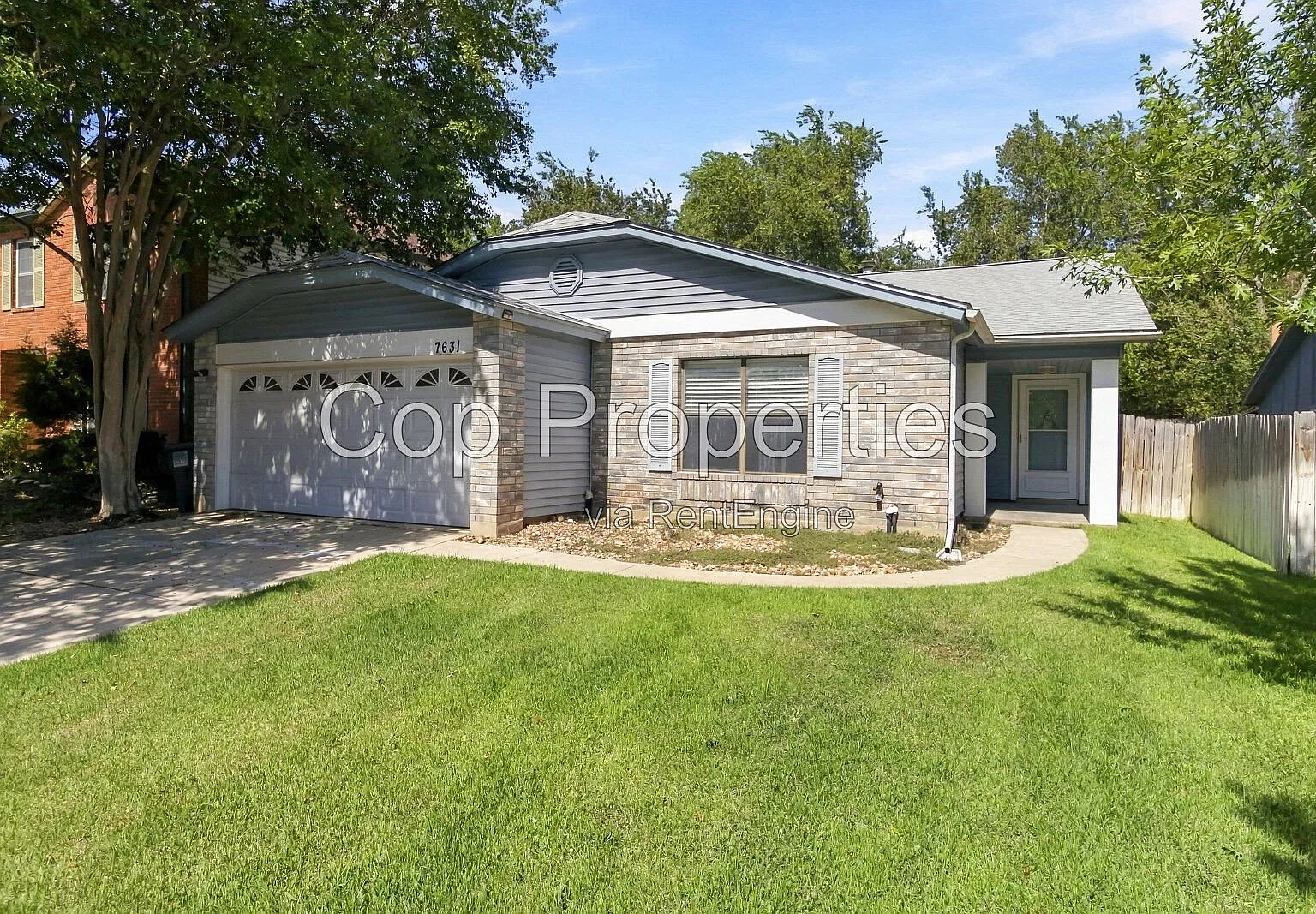 3 bed, 2.0 bath, 2140 sqft, $1,795 — Photo 3