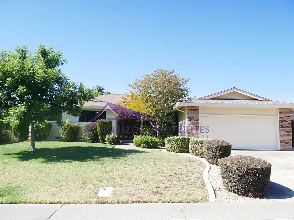6319 Saint James Dr
