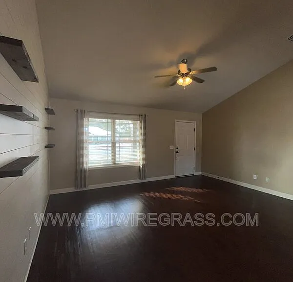 229 Lace Dr — Photo 17