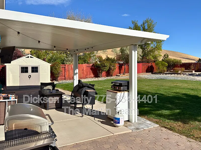 3 bed, 2.0 bath, 1877 sqft, $2,895 — Photo 3