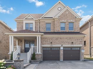 25 Pear Blossom Way, East Gwillimbury, ON L9N 0T3