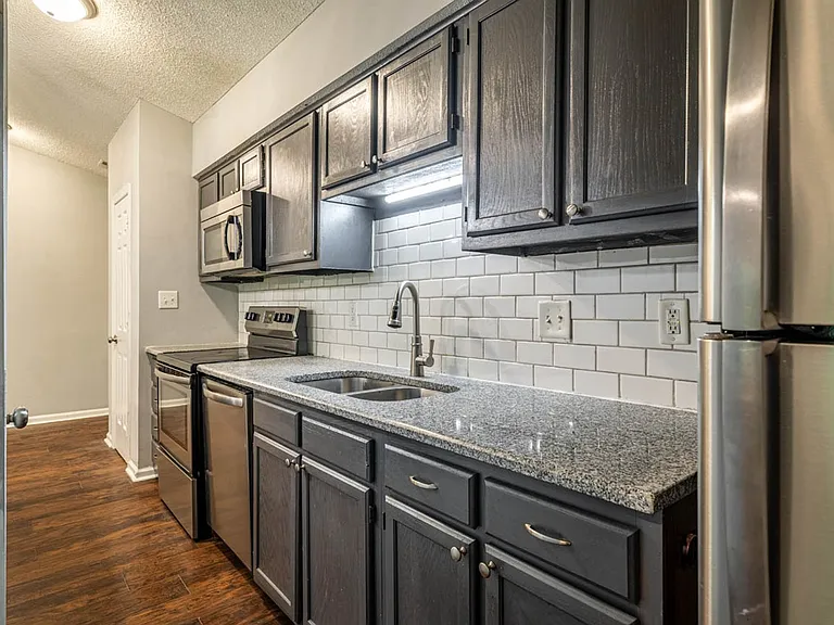 1320 Park Glen Dr #304 — Photo 10