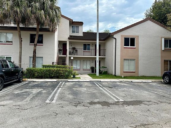 4th image of 9225 SW 141st Pl #9225