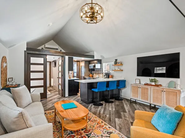 147 North 70th STREET, Milwaukee, WI 53213