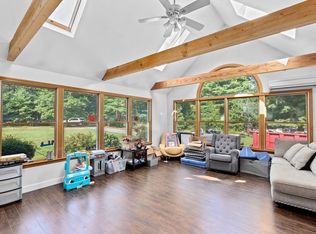 518 County Rd, West Wareham, MA 02576