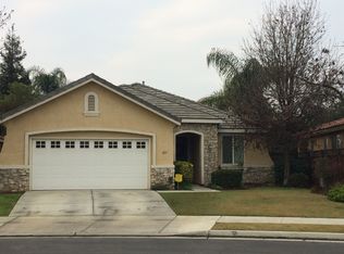 207 Bloomfield Dr, Bakersfield, CA 93312