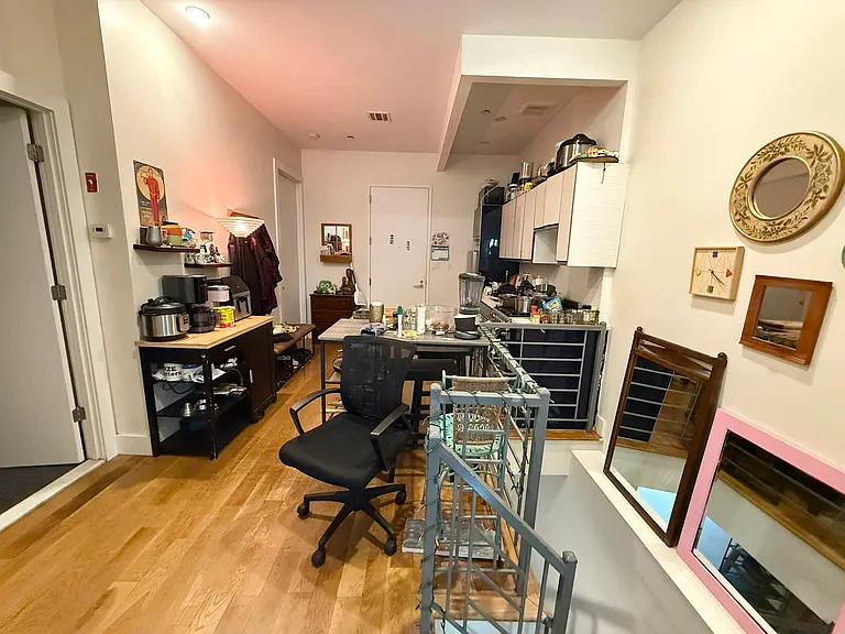 751 Dekalb Ave #1B — Photo 4