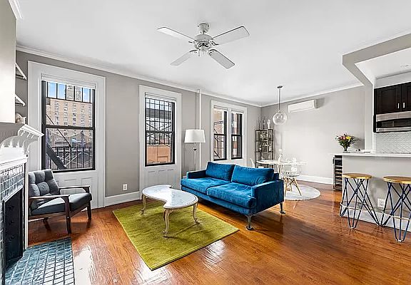 2nd image of 210 W 21st St APT 6FE