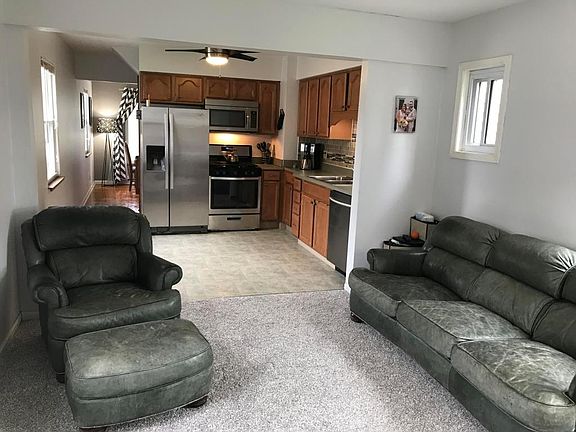 4th image of 155 Franklin Ave