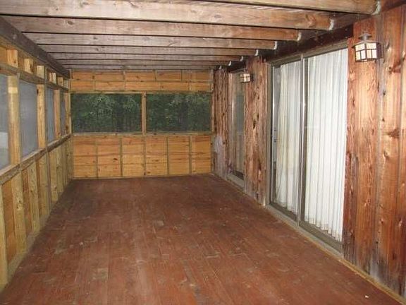 3rd image of 109 Cape Fair Dr