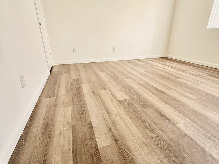 11258 Morrison St #101 — Photo 10