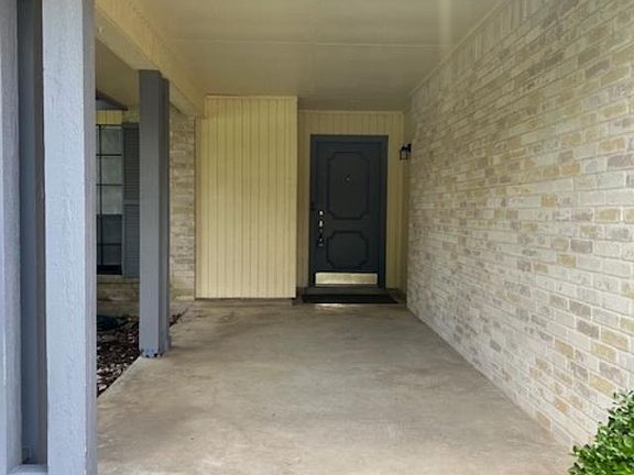 2nd image of 14306 Chadbourne Dr