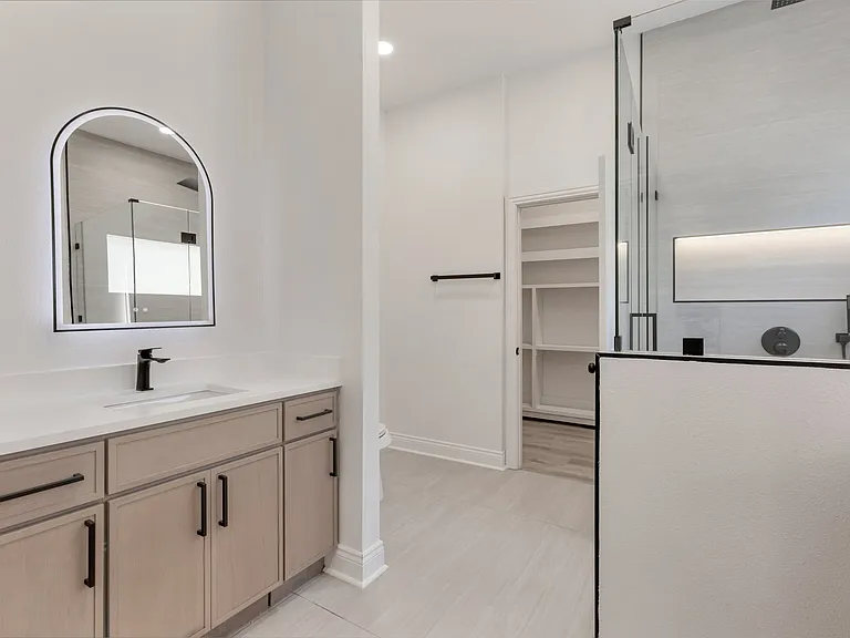 1515 Morrell Ave — Photo 6