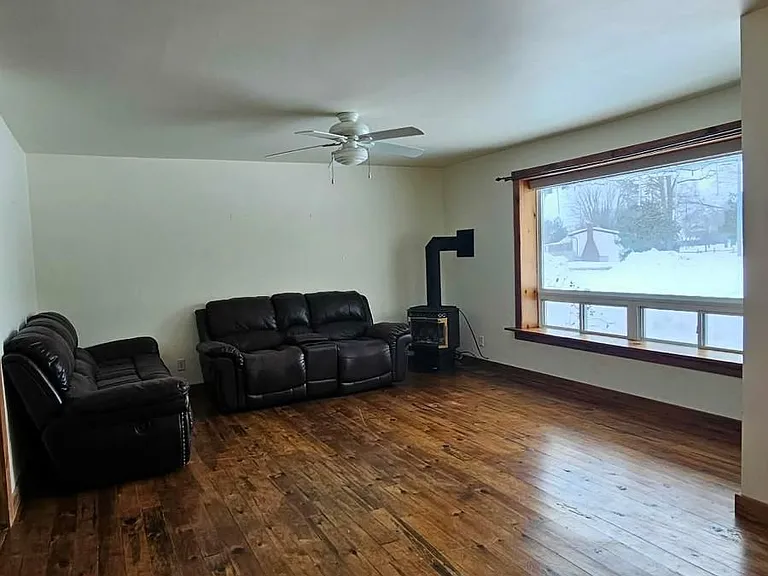 22208 Loyalist Pkwy — Photo 12